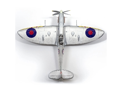 Supermarine Spitfire Mk Ixc En398 - image 11