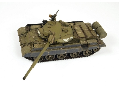 Soviet main battle tank T-62 - image 3