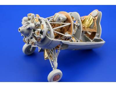 F4F-3 engine and undercarr.  1/48 - Hobby Boss - image 8