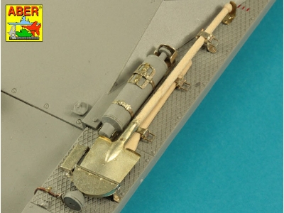 Pz.Kpfw. I, Ausf.A or Ausf.B (Sd.Kfz. 101) Tool & Equipment holders - image 17