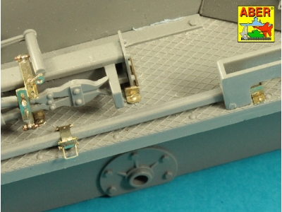 Pz.Kpfw. I, Ausf.A or Ausf.B (Sd.Kfz. 101) Tool & Equipment holders - image 30