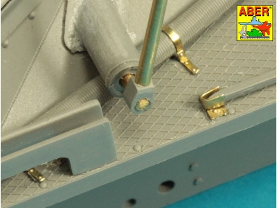 Pz.Kpfw. I, Ausf.A or Ausf.B (Sd.Kfz. 101) Tool & Equipment holders - image 31