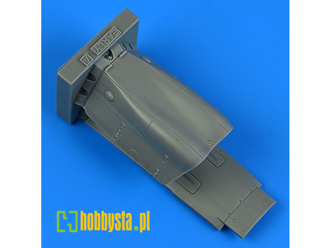 Focke Wulf Fw-190 D-9 - Focke Wulf Factory Cowling / Early (For Hasegawa Kits) - image 1