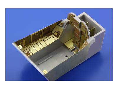 F/ A-18E interior S. A. 1/32 - Trumpeter - image 3