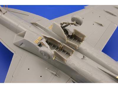 F/ A-18E S. A. 1/72 - Revell - image 10