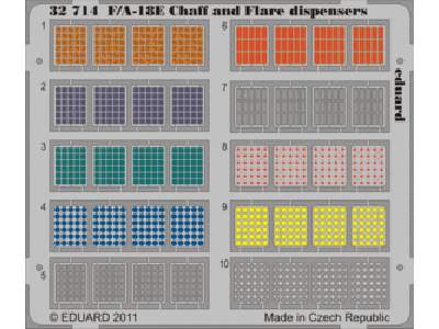 F/ A-18 Chaff and Flare dispensers 1/32 - Trumpeter - image 1