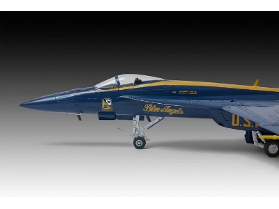 Boeing F/A-18 E Super Hornet & Grumman F6f-5 Hellcat - Blue Angels 80 Years - image 3