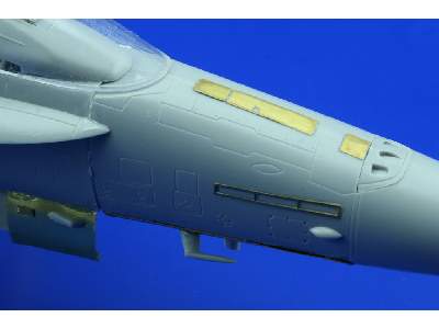 F/ A-18A S. A. 1/48 - Hobby Boss - image 7