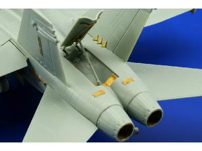 F/ A-18C S. A. 1/72 - Academy Minicraft - image 11