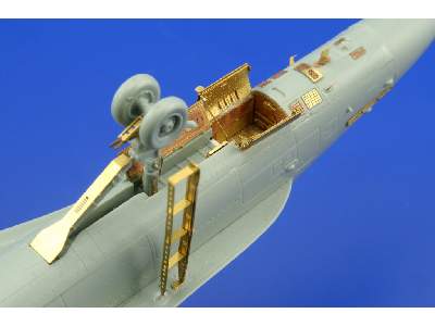 F/ A-18C S. A. 1/72 - Academy Minicraft - image 16