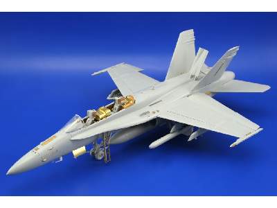 F/ A-18D exterior 1/48 - Hobby Boss - image 4