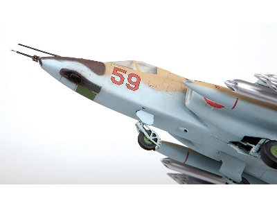 Sukhoi Su-25 Frogfoot - image 5