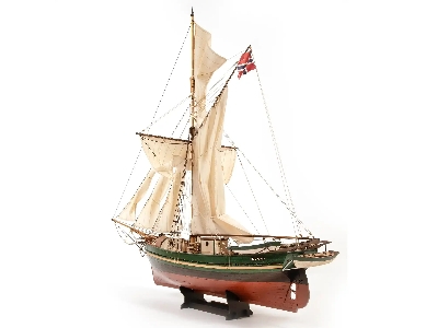 Gjøa Model Ship: Amundsen's Arctic Vessel - image 6