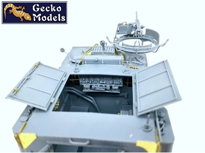 Us M76 Amphibious Cargo Carrier Otter - Late Production - image 9