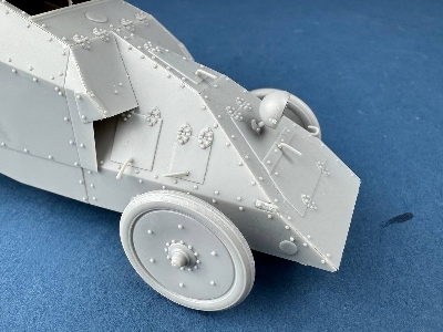 Mgebrov-r Armoured Car - image 23