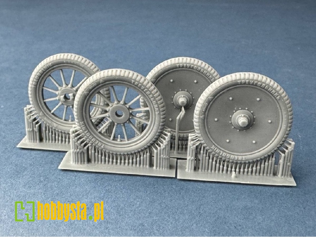 Rear Double Treugolnik "elka" Herringbone Tires (3d-printed) - image 1