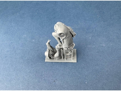 Machine Gun Corps Rider Starting The Motorcycle (3d-printed) - image 4