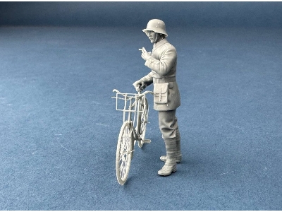 German Cyclist Smoking (3d-printed) - image 4