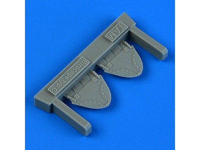 Vought F4u-1 Corsair (Bird Cage ) - Headrest Type C (For Tamiya Kits) - image 1