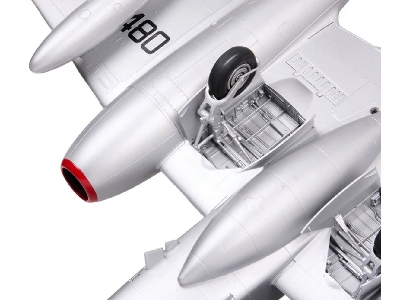 Gloster Meteor F.8 - image 7