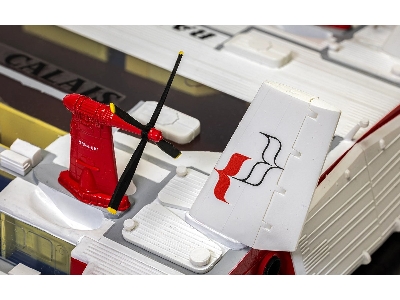 Sr.N4 Hovercraft - image 7