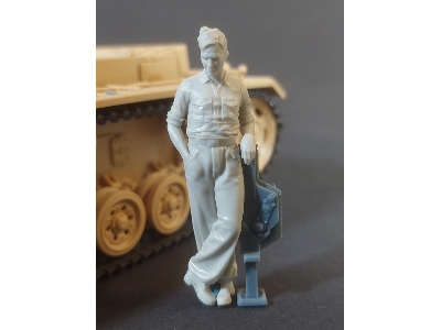 German Tank Mechanic At Work No. 1 - image 2