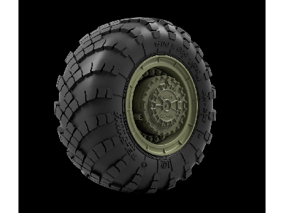 Rs 12 M1 'topol' Road Wheels (For Trumpeter 01082 Kit) - image 1