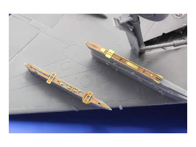 MiG-21MF exterior 1/48 - Eduard - image 14