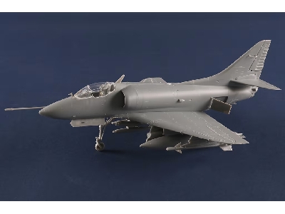 Douglas A-4 B Skyhawk - image 13