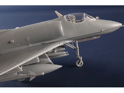 Douglas A-4 B Skyhawk - image 15