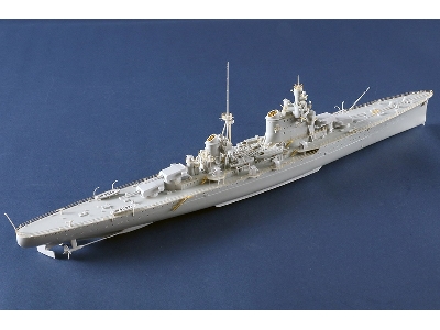 Italian Heavy Cruiser Pola - image 15