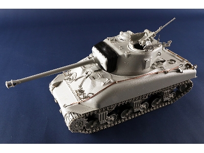M4A1(76)W Medium Tank - image 3