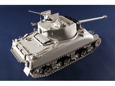 M4A1(76)W Medium Tank - image 4