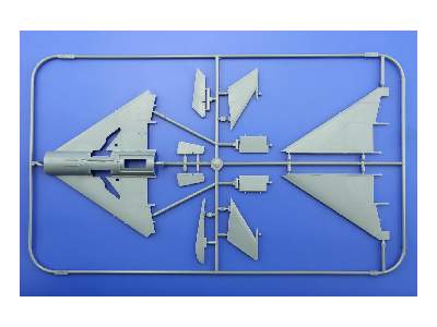 MiG-21SMT 1/48 - image 4