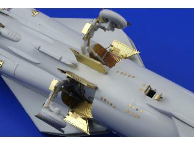 MiG-23 Flogger exterior 1/48 - Italeri - image 9