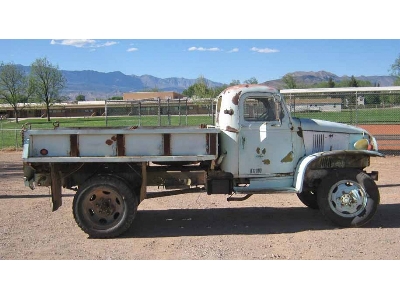 Us G7107 1,5t 4x4 Army Truck With Metal Body - image 4