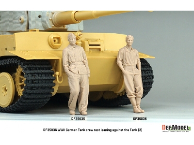 German Wwii Tank Crew - Rest Leaning Front Of Tiger I No.2 (1 Figure With 2 Heads / 3d-printed) - image 6