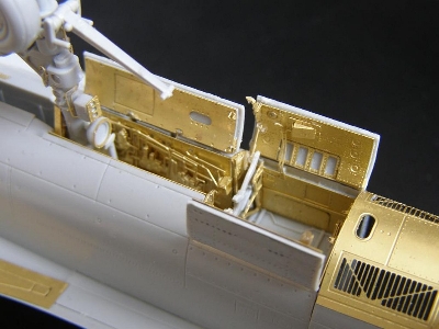 Mcdonnell-douglas F/A-18 C Hornet - Landing Gear (Designed To Be Used With Hobby Boss Kits) - image 3