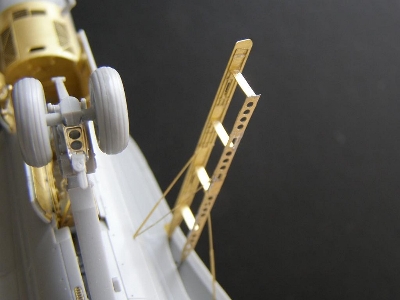 Mcdonnell-douglas F/A-18 C Hornet - Ladder (Designed To Be Used With Hobby Boss Kits) - image 3