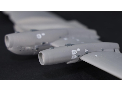 Ilyushin Il-18, Il-20 And Il-38 - Hatches And Exterior Panels (Amodel) - image 6