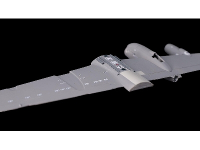 Ilyushin Il-18, Il-20 And Il-38 - Hatches And Exterior Panels (Amodel) - image 11