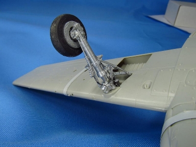 Douglas A-1 Skyraider - Landing Gears 3d-printed (For Tamiya Kits) - image 4