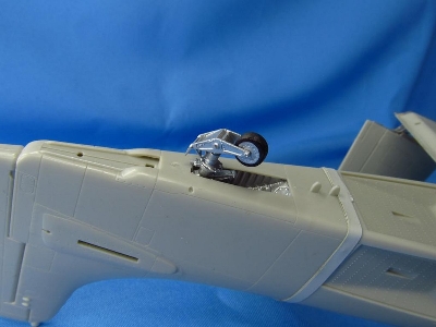 Douglas A-1 Skyraider - Landing Gears 3d-printed (For Tamiya Kits) - image 5