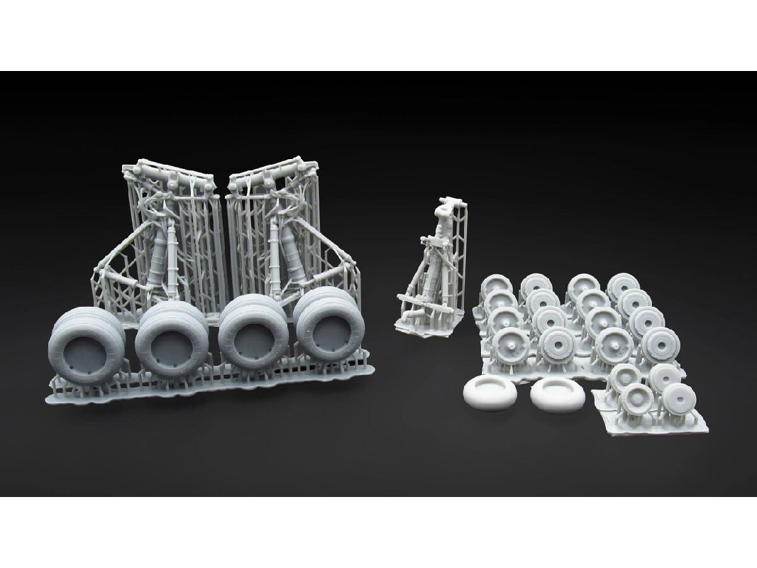 Ilyushin Il-18 /  Il-20 / Il-22 And Il-38 - Landing Gears With Wheels (For A-model Kits) - image 1