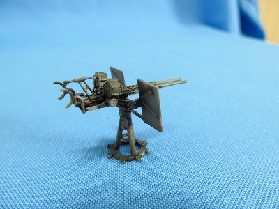 Twin 20 Mm Oerlikon Fixed Mount Guns - image 2