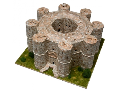 Zamek Castel Del Monte - image 2