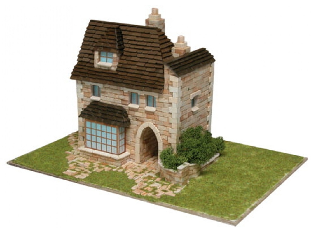 English House - image 1