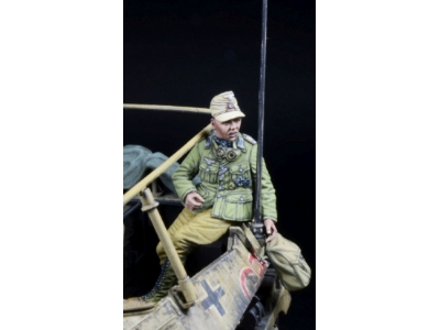 Afrikakorps Nco For Sdkfz 250/3 (1 Figure) - image 1