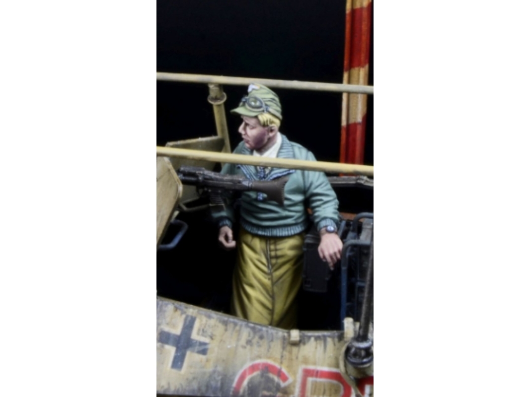 Afrikakorps Officer (1 Figure) - image 1