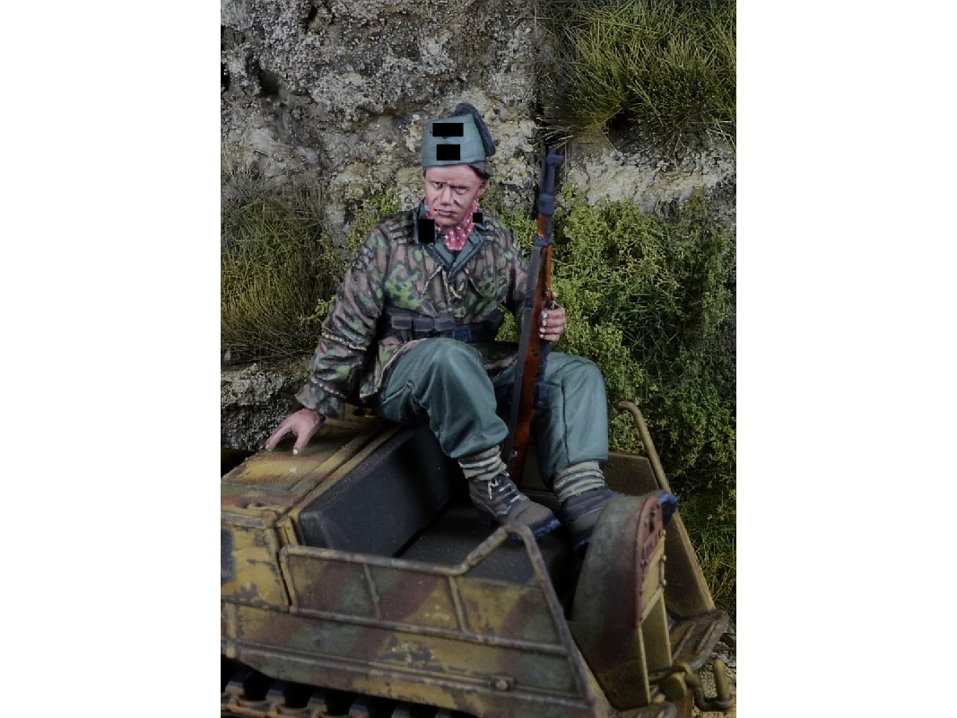 German Waffen Ss Handschar Mountain Division Kettenkrad Rider 1 (1 Figure) - image 1